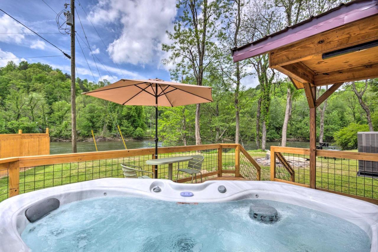 Cozy Cabin On Tuckasegee River - Near Bryson City Exterior foto